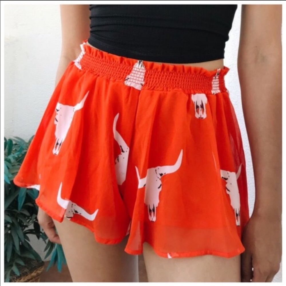 Bullskull Red Shorts